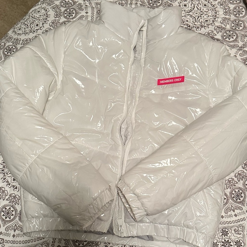 Puffer Jacket - Picture 5 of 12